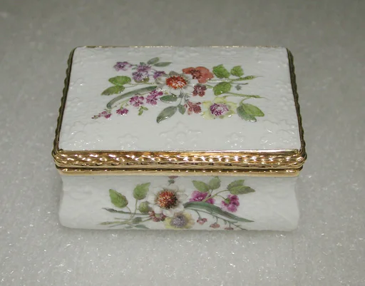 Snuffbox