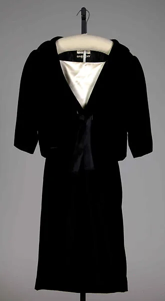Dinner suit — Hubert de Givenchy|House of Givenchy