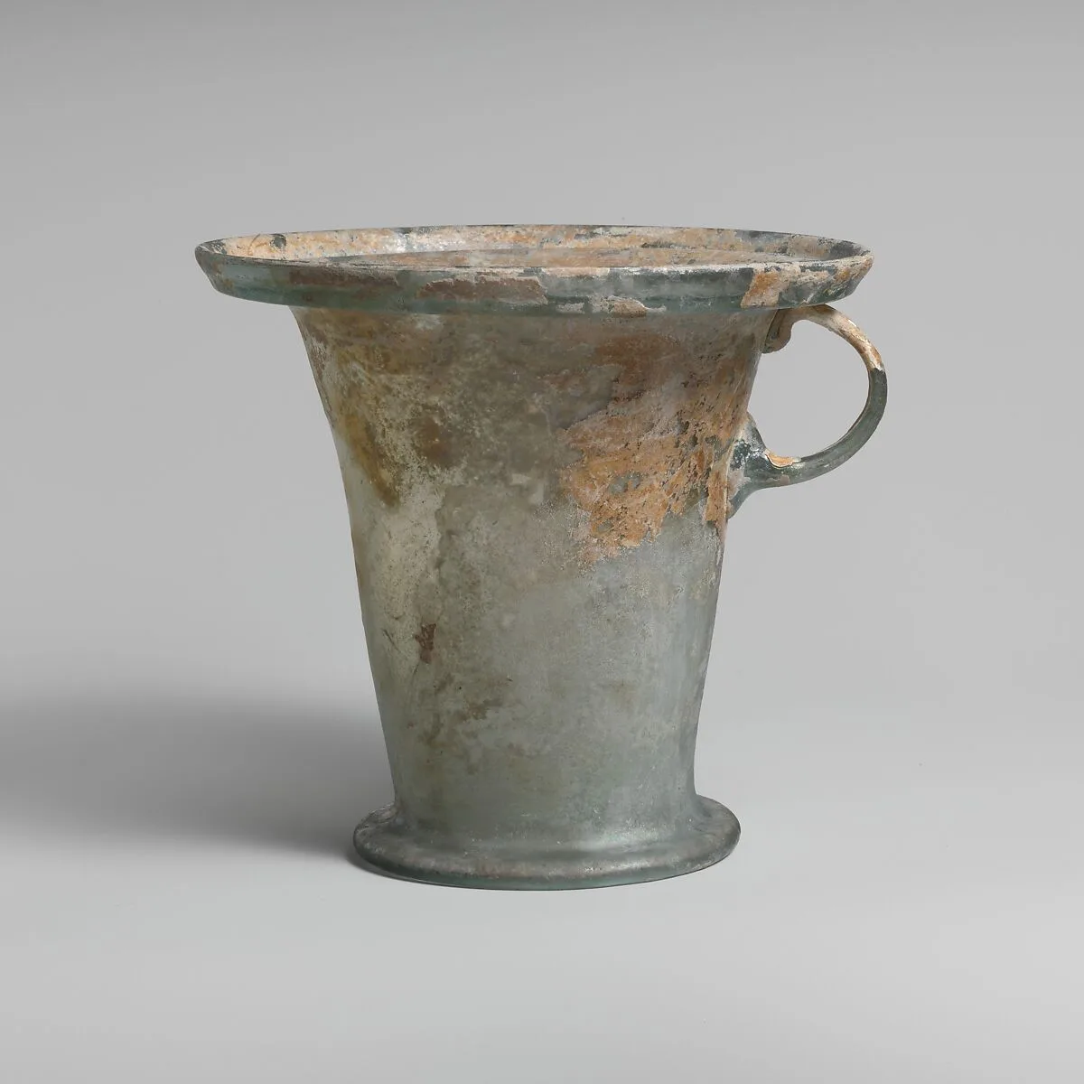 Glass modiolus (one-handled cup) — Unknown