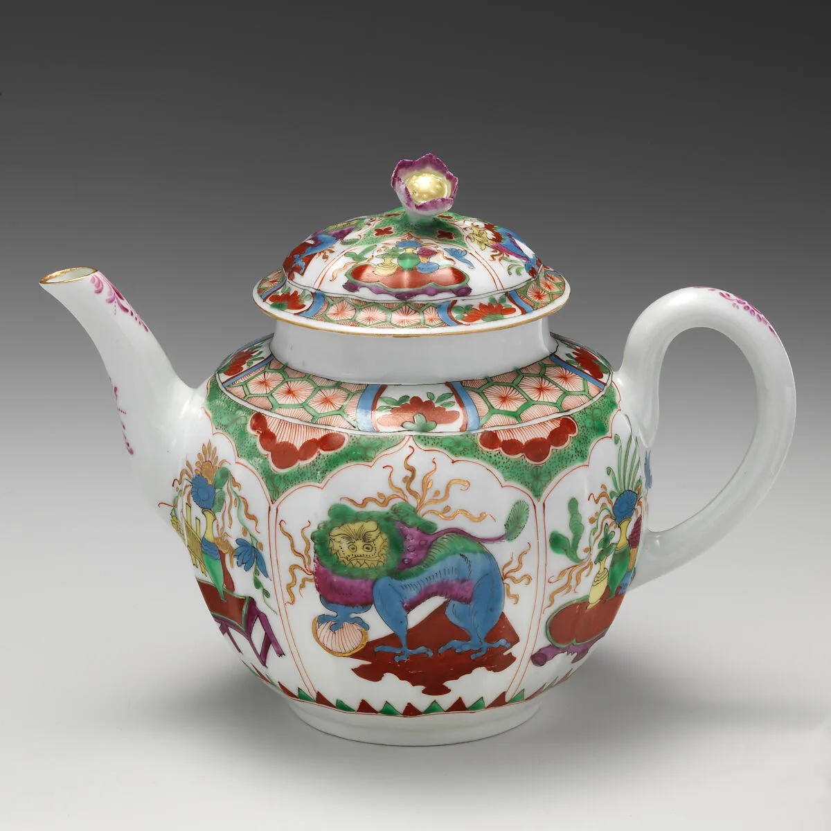 Teapot — Worcester factory