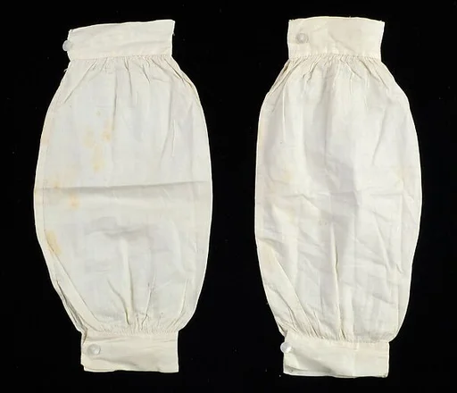 Undersleeves