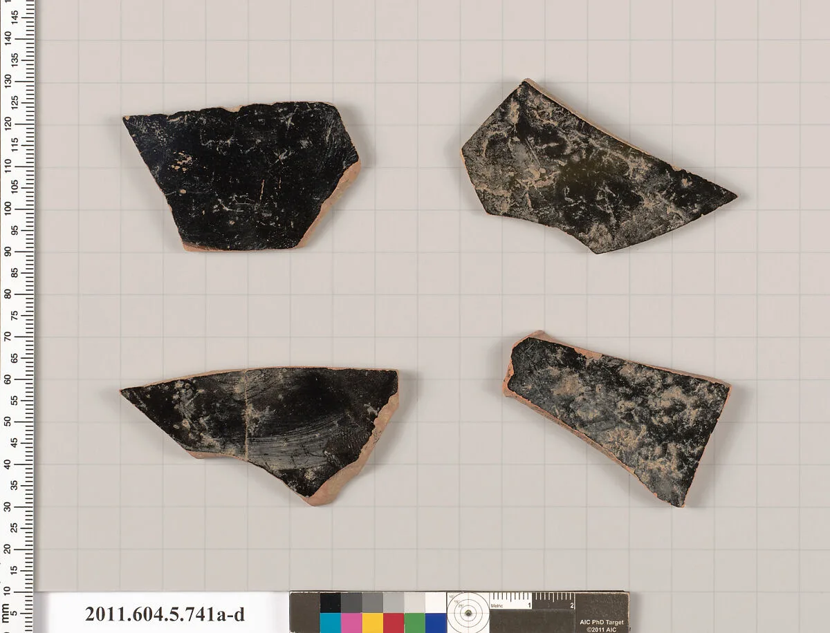 Terracotta fragments of kylikes (drinking cups) — Unknown