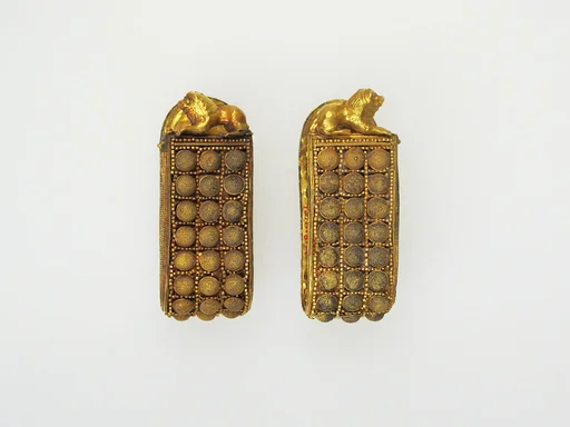 Earring, baule type