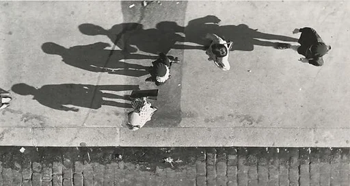 Shadows, Paris
