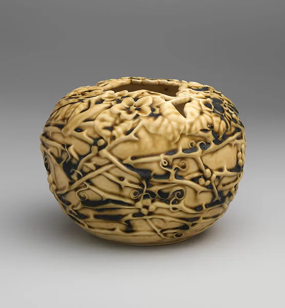 Bowl with flowering vine — Tiffany Studios