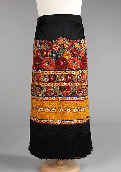 Apron — Unknown