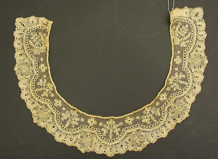 Collar — Unknown