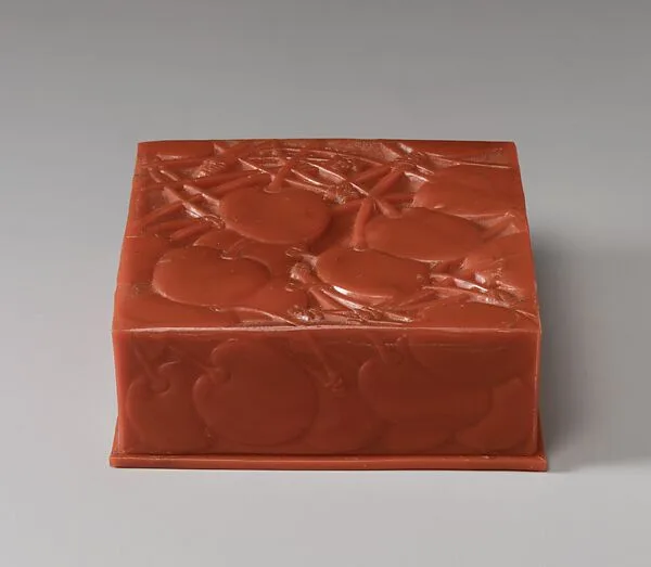 Box and cover — Eduard Fornells Marco|René-Jules Lalique