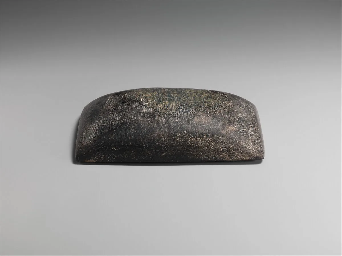 Model of a "plano-convex" brick — Unknown