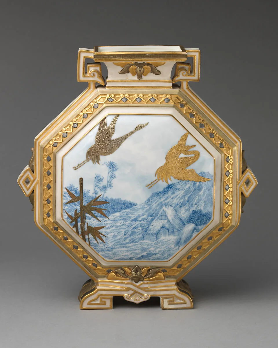 Octagonal vase with gold birds — Worcester factory