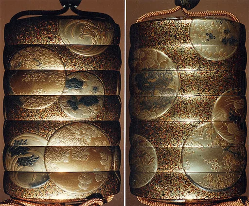 花丸紋散蒔絵印籠|Inrō with Flower Roundels