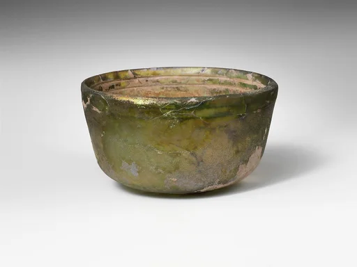 Glass bowl