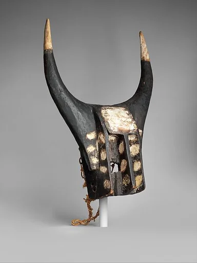 Mask: Bull