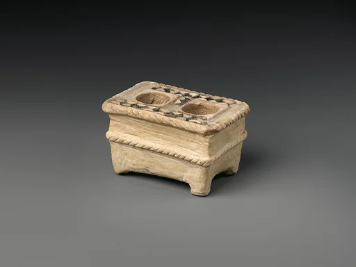 Rectangular container