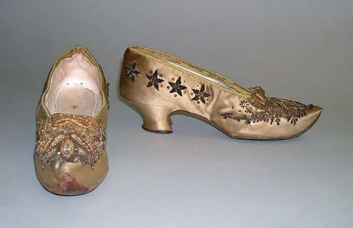 Evening shoes