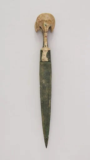 Eared Dagger
