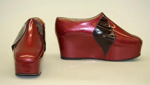 Rain shoes