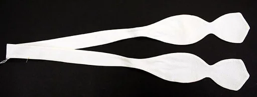 Bow tie