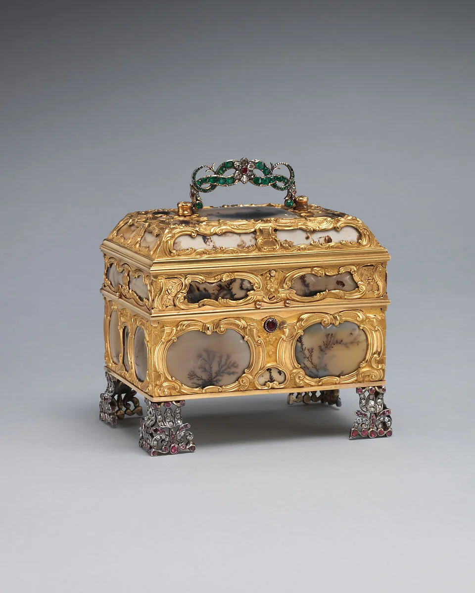 Nécessaire — James Cox
