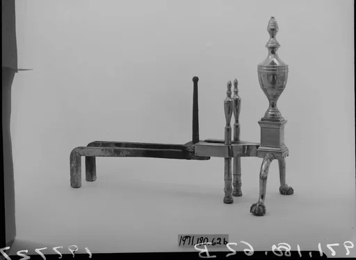 Andiron