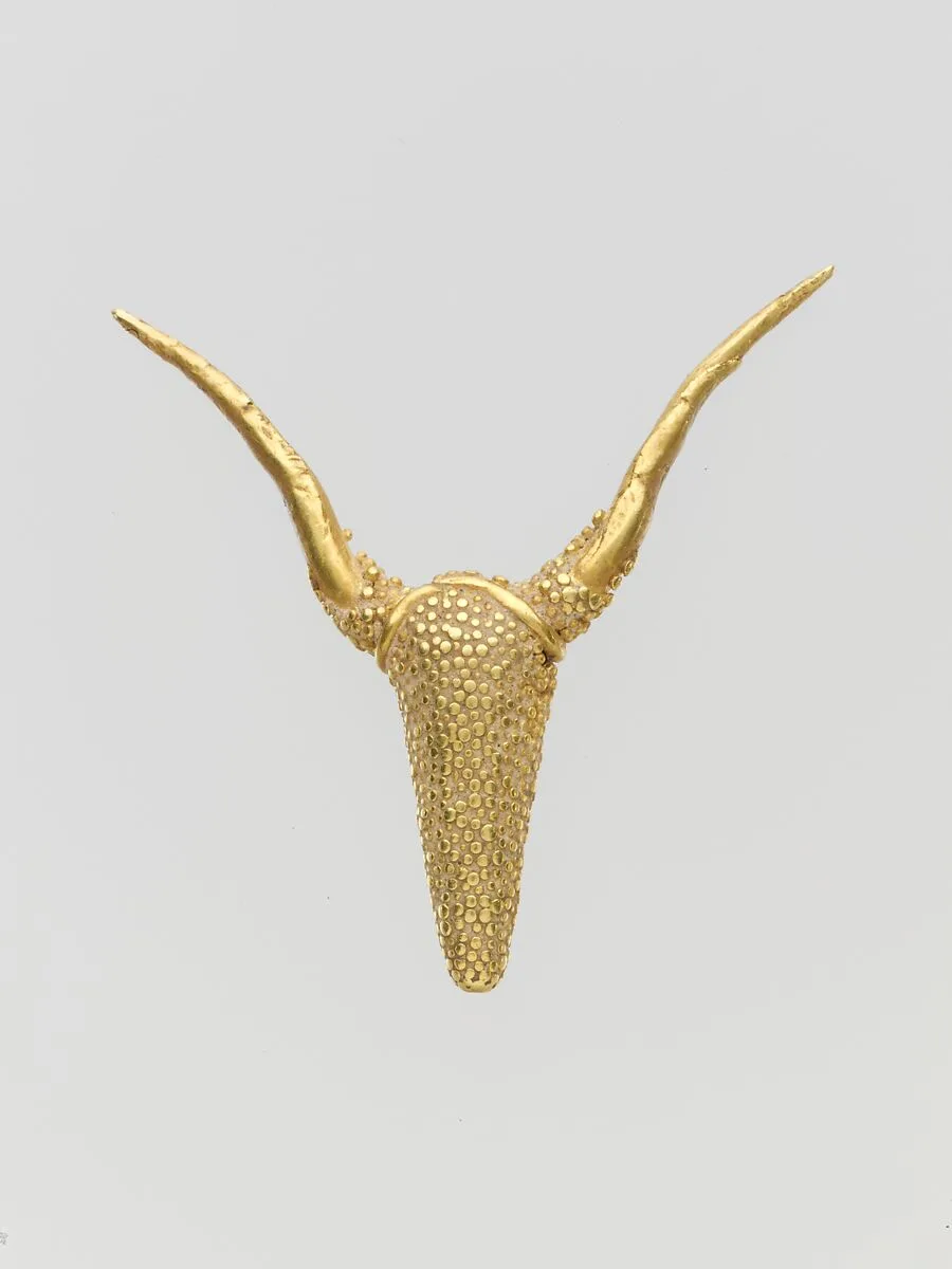 Gold pendant with granulated ornament — Unknown