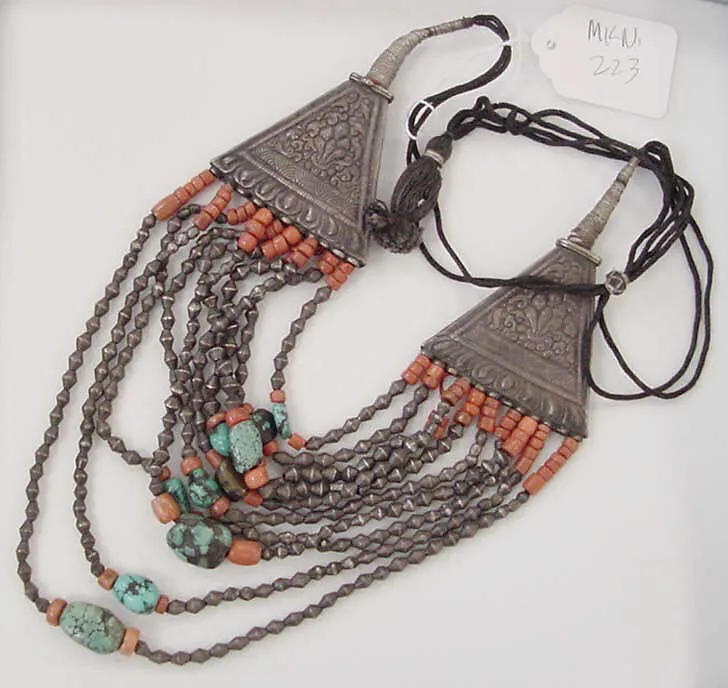Necklace — Unknown