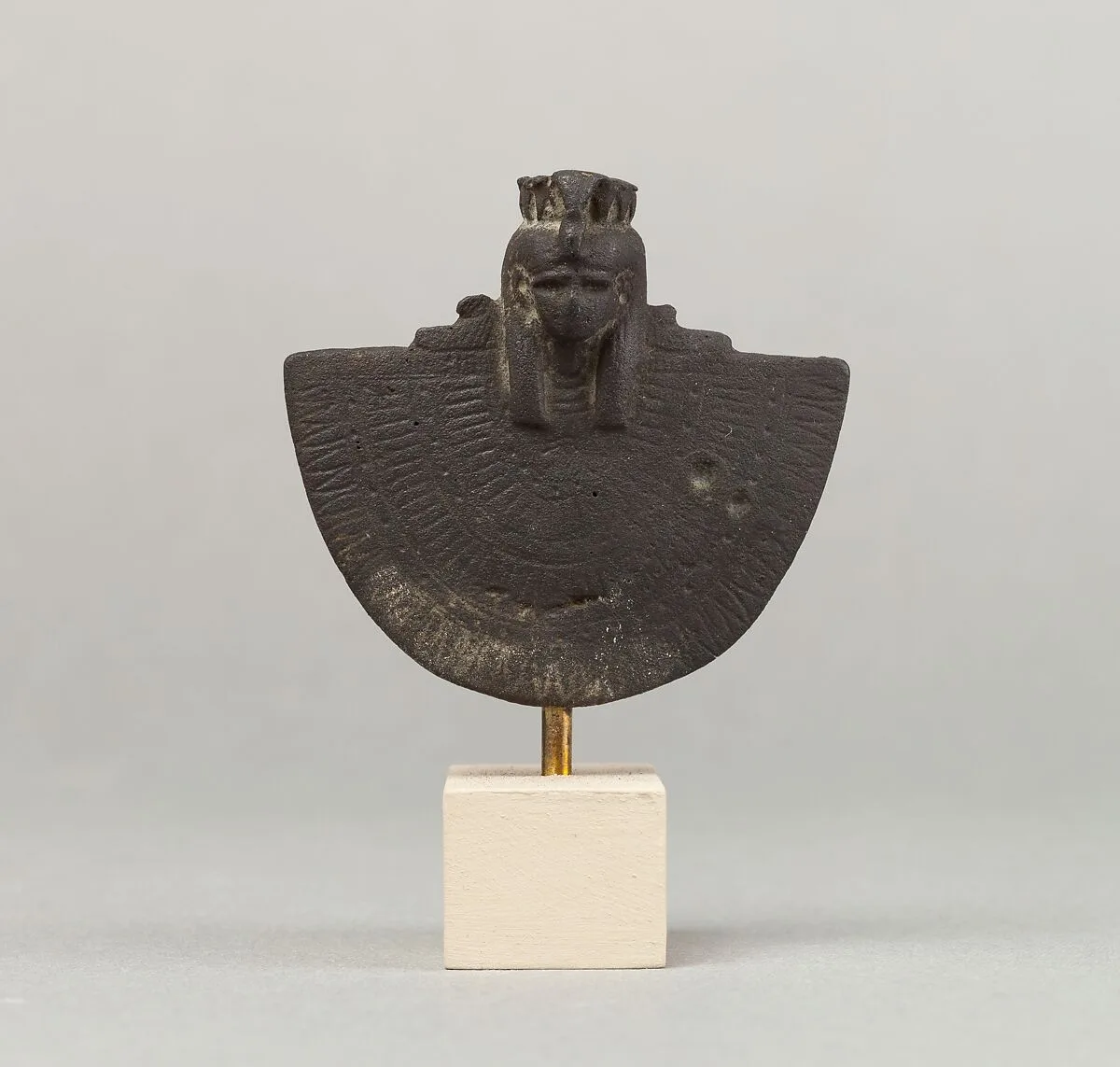 Aegis of a female goddess — Unknown