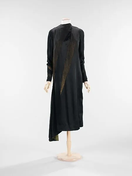 Evening dress — Unknown