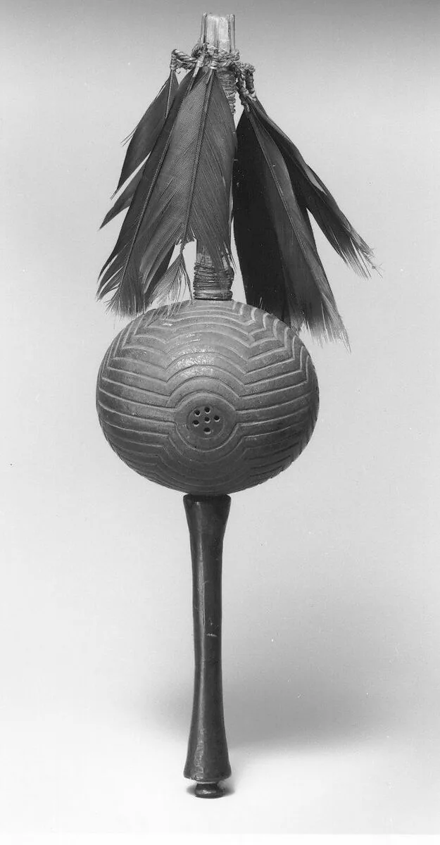 Tsiitsiito (rattle) — Hiwi Indians