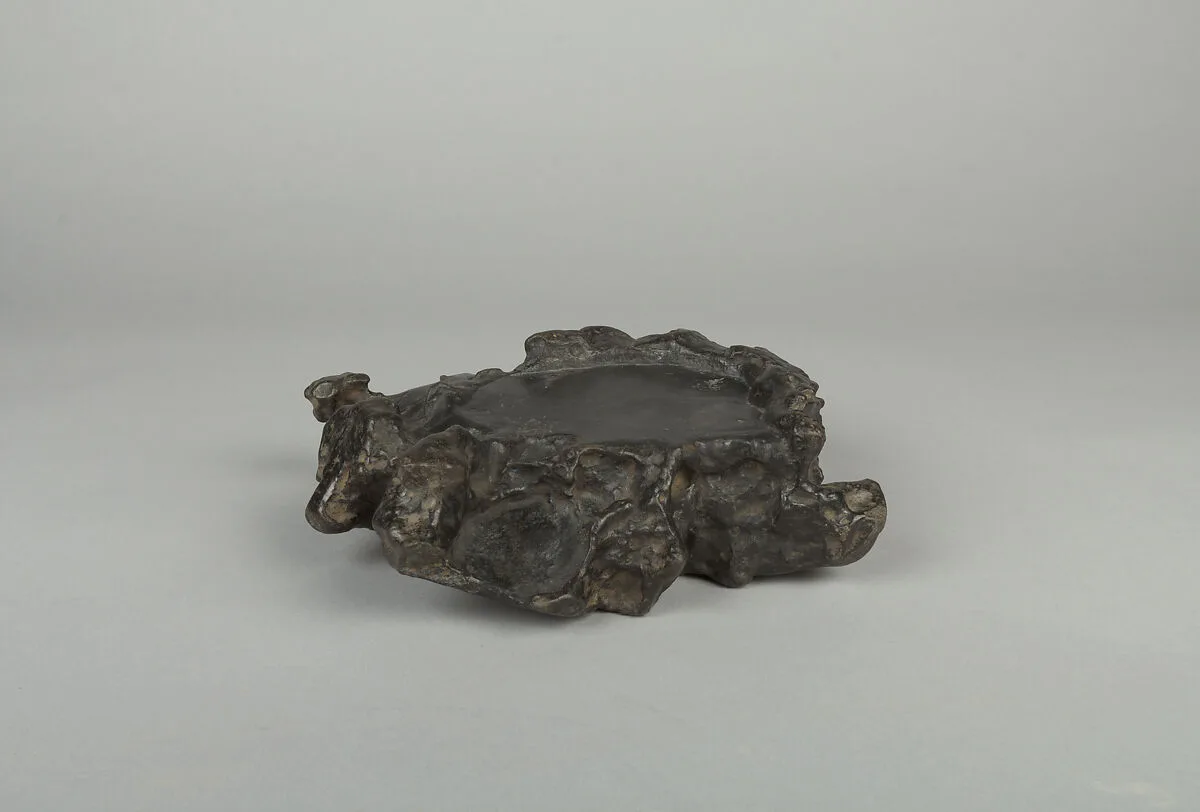 靈璧石硯|Inkstone with Knobbed Protrusions — Unknown