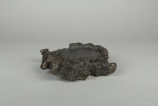 靈璧石硯|Inkstone with Knobbed Protrusions