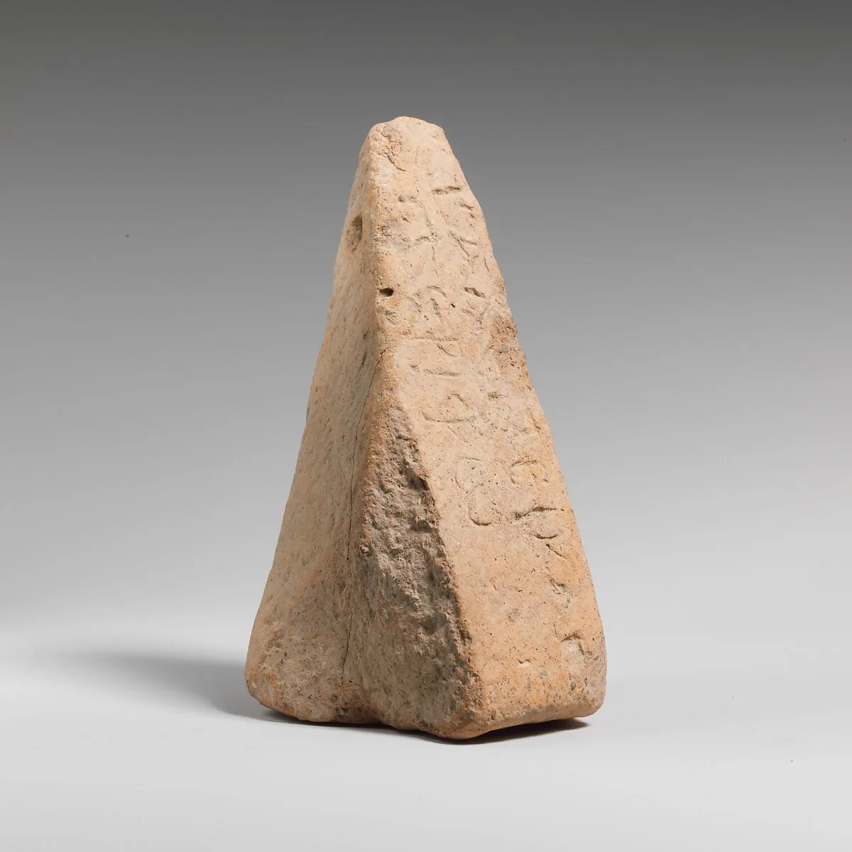 Terracotta loom weight — Unknown