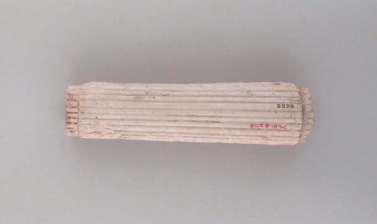 Toilet box or handle — Unknown