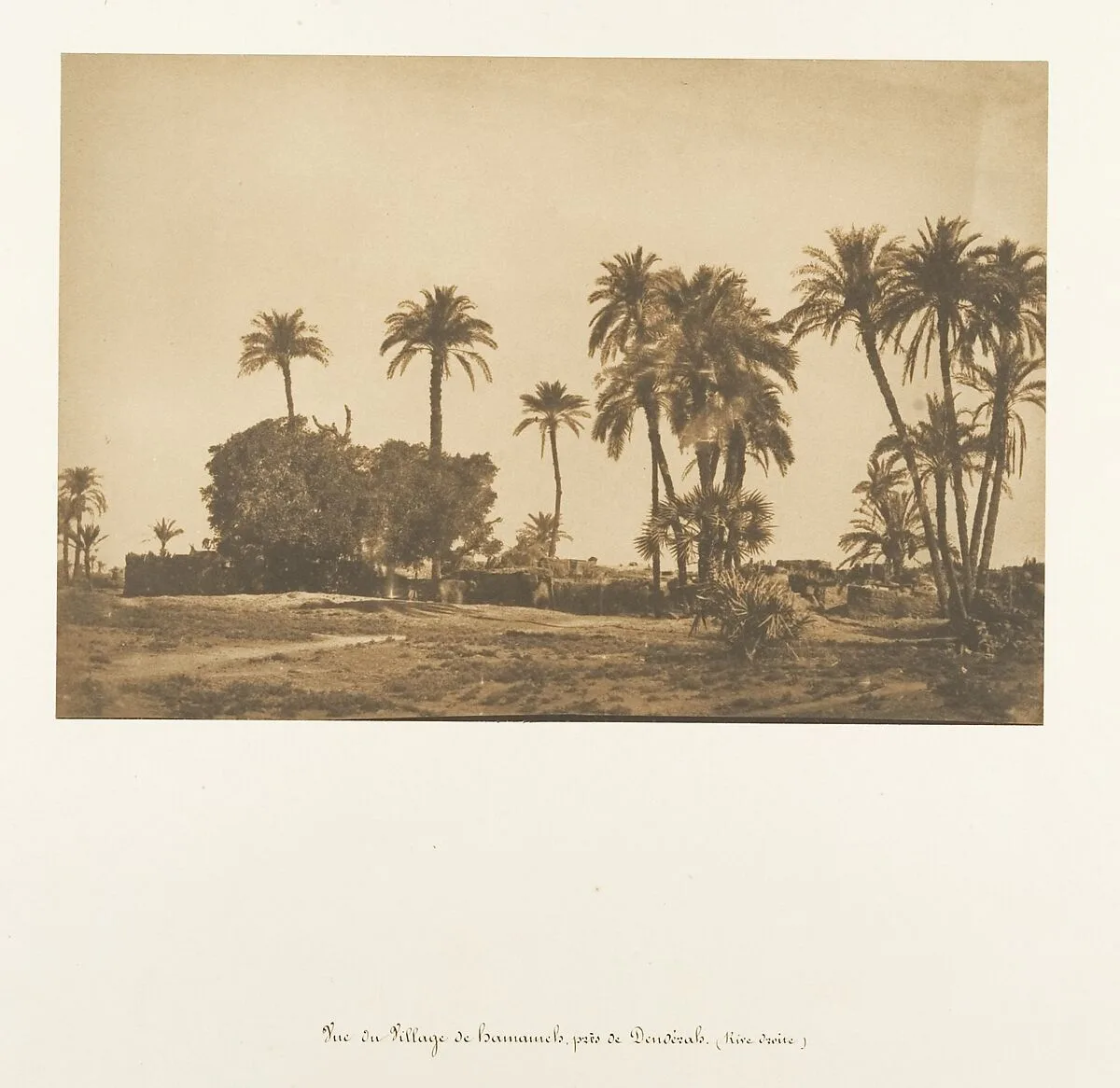 Vue du Village de Hamarneh, près de Dendérah (Rive droite) — Maxime Du Camp