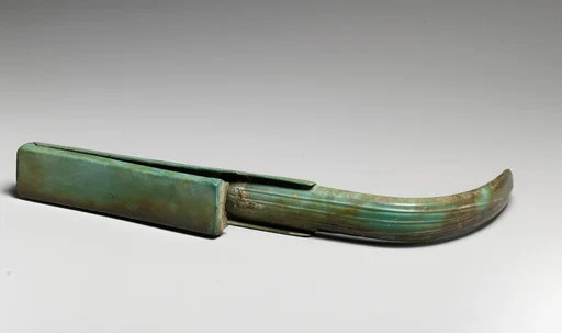 Bronze strigil (scraper)