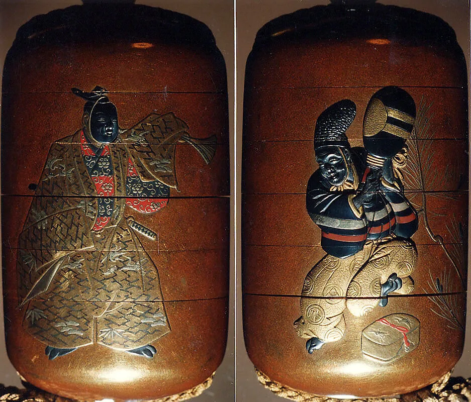 靭猿狂言蒔絵印籠|Inrō with Kyōgen Dancer with Quiver from “The Monkey Skin Quiver” (obverse); Dancer with Fan and Sword (reverse) — Unknown
