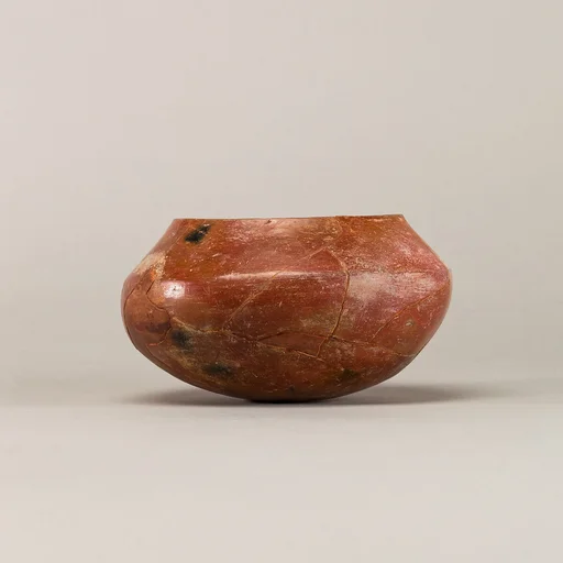 Red polished ware bowl