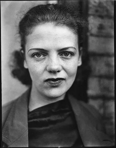 [Anne Harvey on Roof of 441 East 92nd Street Apartment Building, New York City]