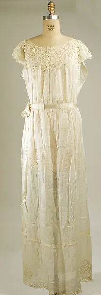 Nightgown — Unknown