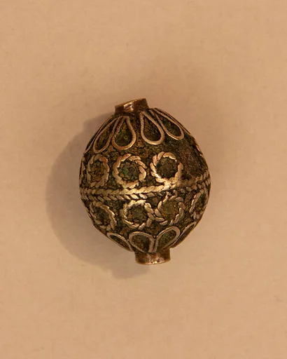 Bead