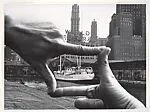 Hands Framing New York Harbor — John Baldessari|Harry Shunk|János (Jean) Kender