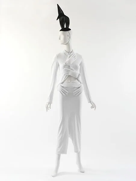 Ensemble — Comme des Garçons|Rei Kawakubo|Stephen Jones