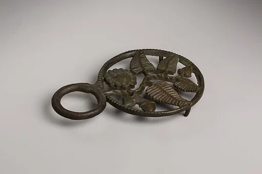 Trivet