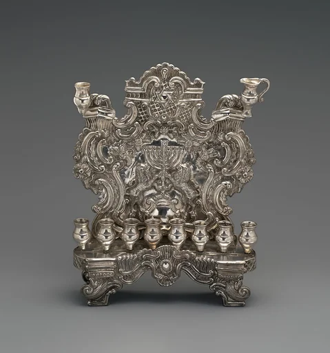 Hanukkah lamp