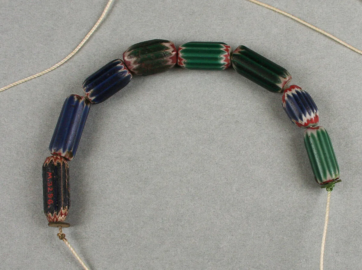 Beads, string — Unknown