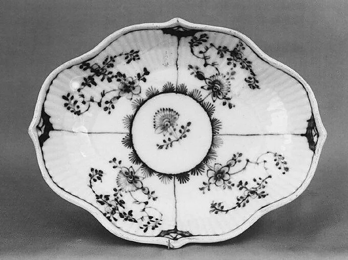 Tray (part of a set) — Meissen Manufactory