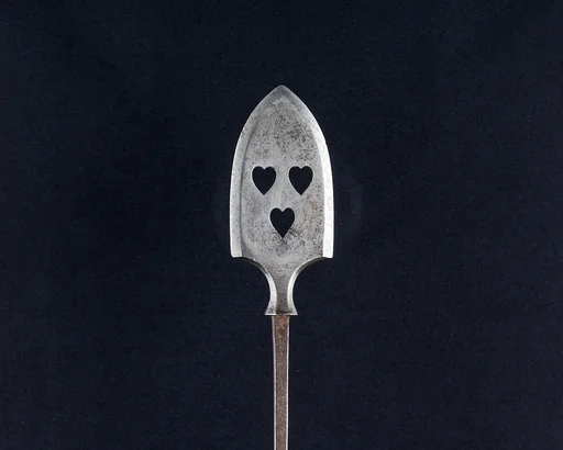 Arrowhead (<i>Yanone</i>)