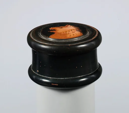 Terracotta pyxis (box)