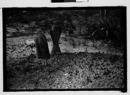 [Grave, Alabama]