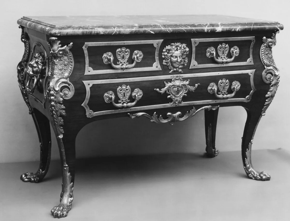 Commode — Unknown